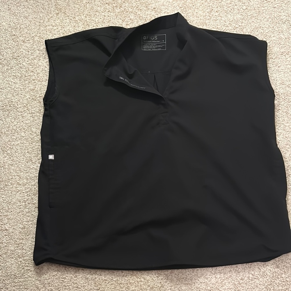 Figs medium black smock top